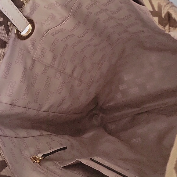 Michael Kors  purse - Picture 4 of 5